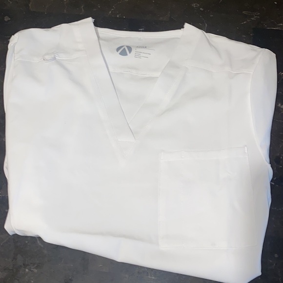 NWTS Fresh white Adar medical uniform - Picture 5 of 6